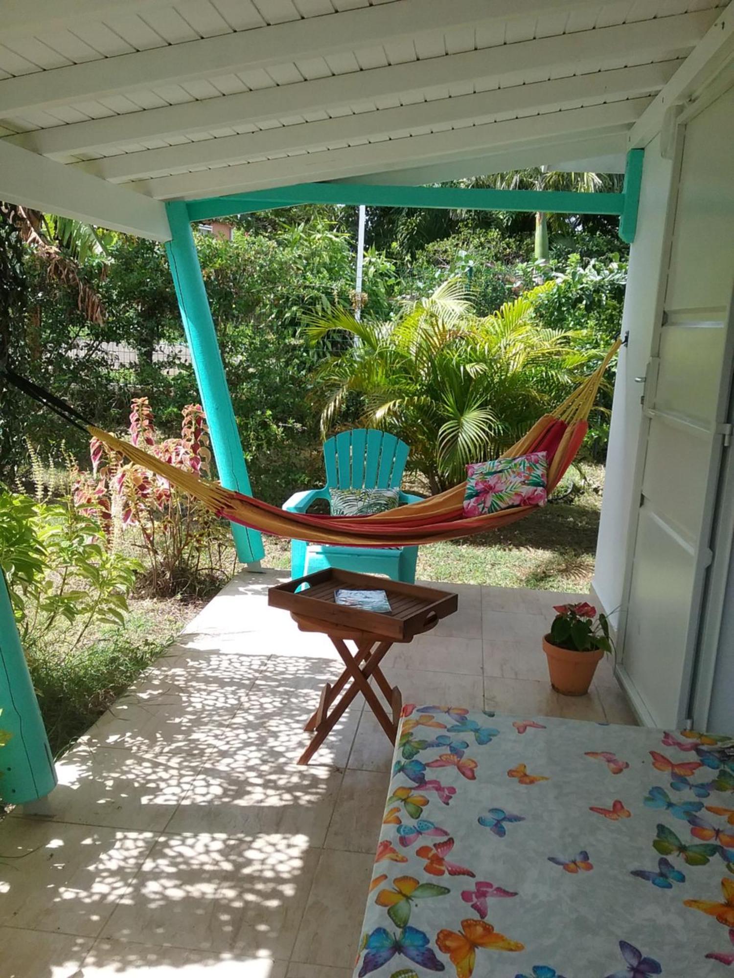 Gite Cajou Dans Jardin Tropical Ventile A Sainte-Anne Exteriör bild